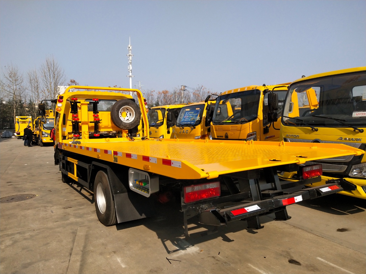 東風(fēng)多利卡黃牌清障車